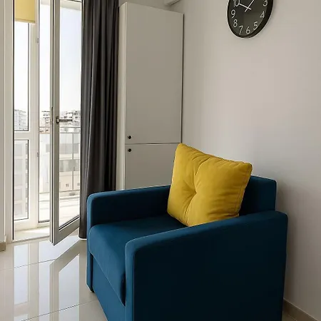 Apartment Blue Wave *